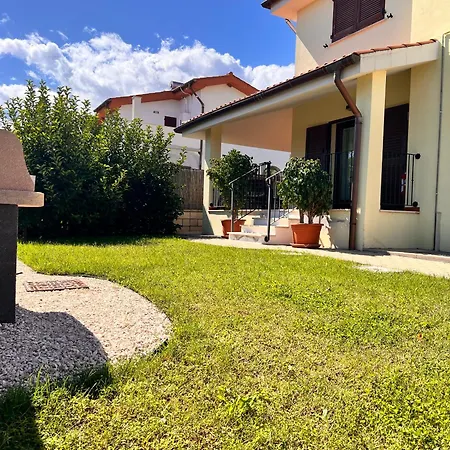 Casa Grecale Semesterbostad Girasole