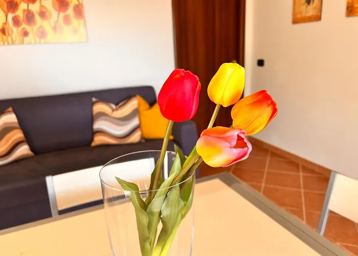 Casa Grecale Girasole